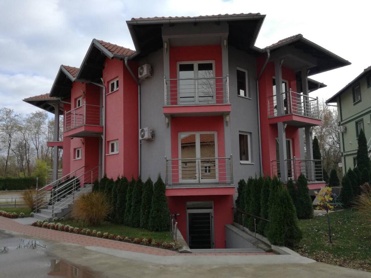 Stela Et Luna Veliko Gradište Exterior foto