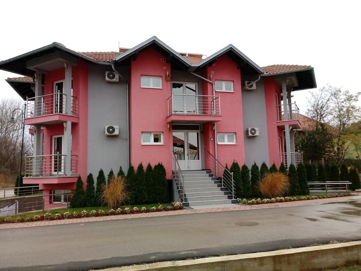 Stela Et Luna Veliko Gradište Exterior foto